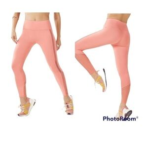 Fabletics Define High-Waisted 7/8 Legging size medium